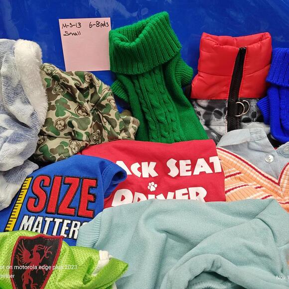 Dog Outfit Bundle ( Small 6 to 8 Pound Pets ) Brand New Save with a Bundle